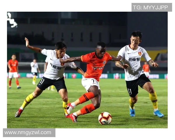 华夏队迎战北京人和全力争胜力争晋级赛季新高峰