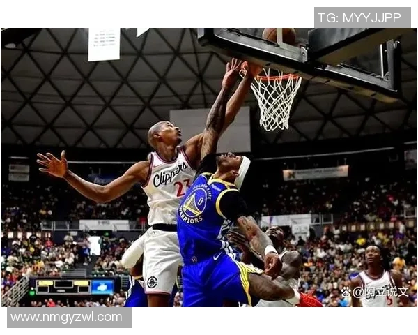 勇士与快船激战四月精彩对决全场回顾与精彩瞬间分析